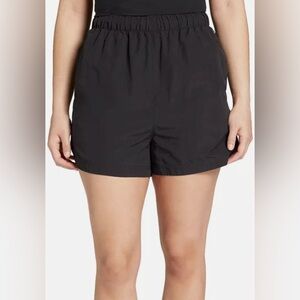 DSG High-rise Notched Woven Short 3” Inseam Pure Black Various Sizes Athletic